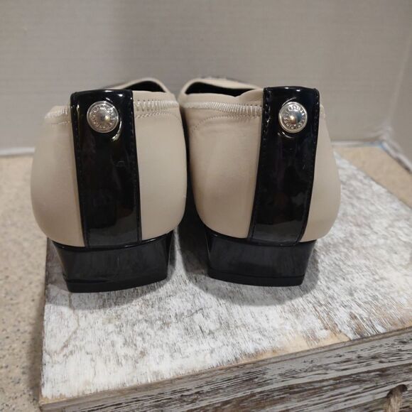 👍 AK Carlie Comfort Flex Flats Size 6. A11 - Picture 2 of 4